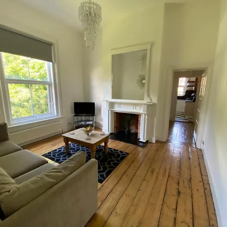 Lovely 2 Bedroom Flat Wifi Close To The Beach Bournemouth Exterior photo